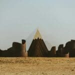 Tour Art d’Égypte: The Desert Sculpture Garden Backdropped By Giza Pyramids